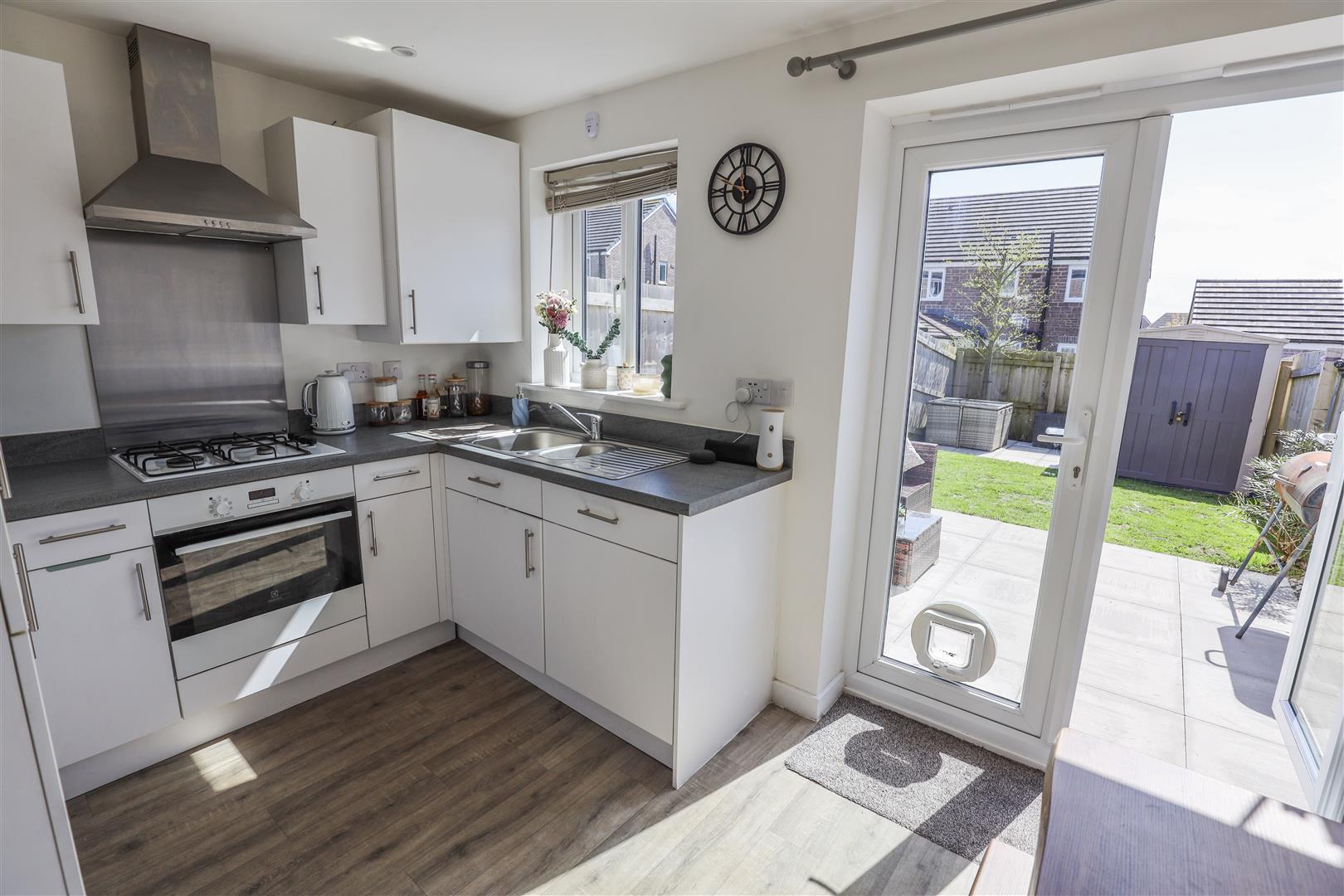 88 Plasnewydd Walk, Llantwit Major, Vale Of Glamorgan, CF61 2YZ